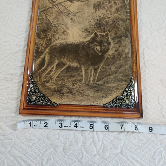 Bill O'Neill Wolf In The Winter Woods Lacquered Print Wall Hanging 21-1/2" X 8" - Picture 6 of 7